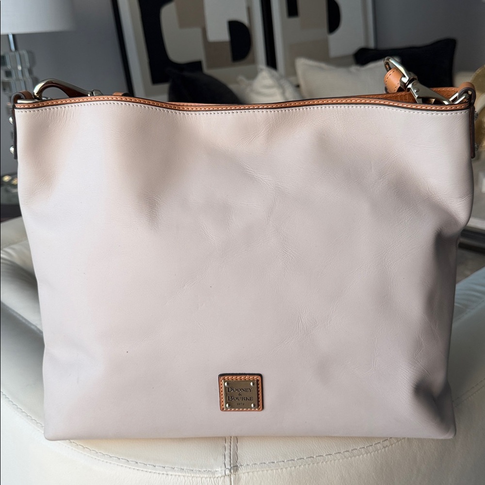 Chic Pink Leather DOONEY & BOURKE Shoulder Bag